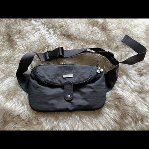 Charcoal grey Baggallini hip bag fanny pack, NWOT